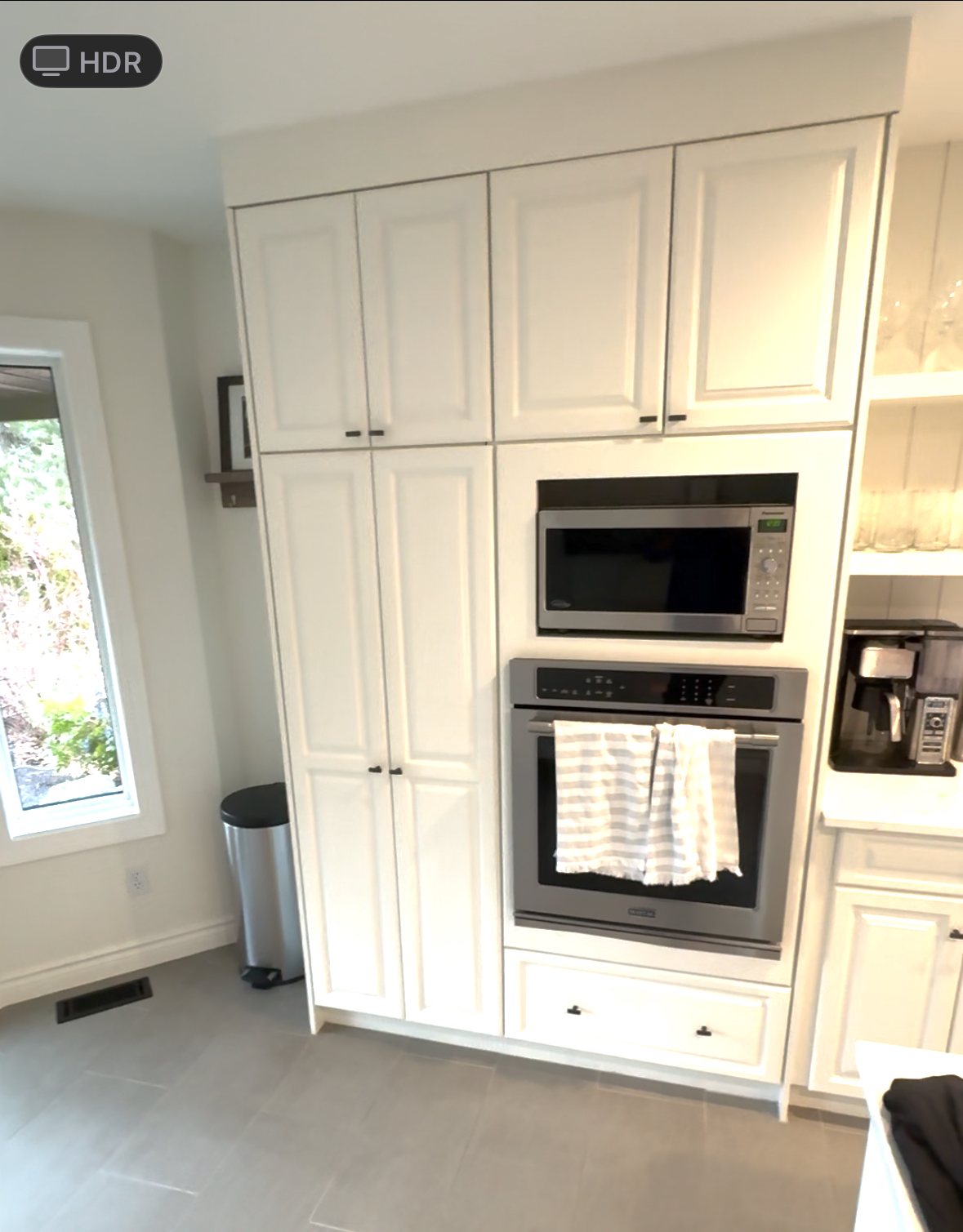 Kelowna kitchen before built-in oven tower